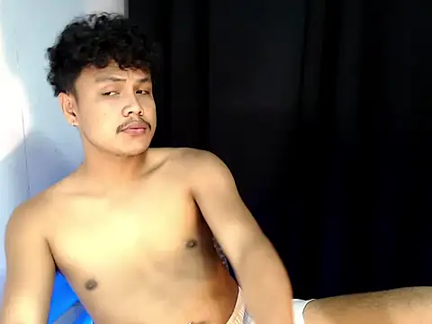 Snapshot of Brylon_ken chatting on 10-20-25, 04:07 Brylon ken online show from 10-20-25, 04:07