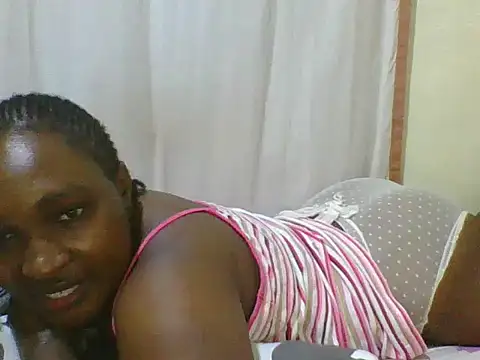 cute lavenda online show from 10-04-25, 07:12