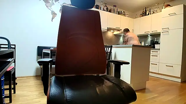 Snapshot of crazylemy chatting on 11-14-25, 08:29 crazylemy online show from 11-14-25, 08:29