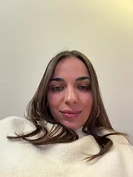 Snapshot of Bad_Giorgia chatting on 11-06-25, 05:25 Bad Giorgia online show from 11-06-25, 05:25