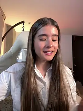 Stormiie777 online show from 02-06-26, 01:43