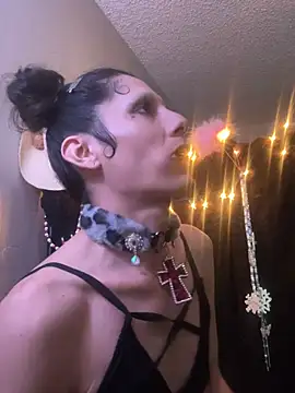 Snapshot of spoilbadkittynow chatting on 02-13-26, 05:53 spoilbadkittynow online show from 02-13-26, 05:53