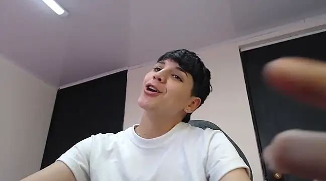 bad giirl  online show from 01-13-25, 06:49