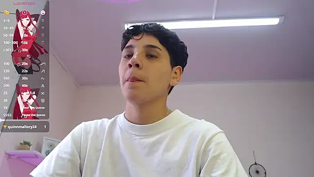 bad giirl  online show from 02-21-25, 07:32