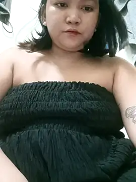 milkytitsmom4u online show from 12-04-25, 05:54