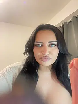 EmiliaPetrova online show from 10-27-25, 06:01