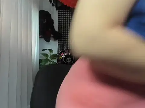 lorenitabella online show from 10-13-25, 08:31