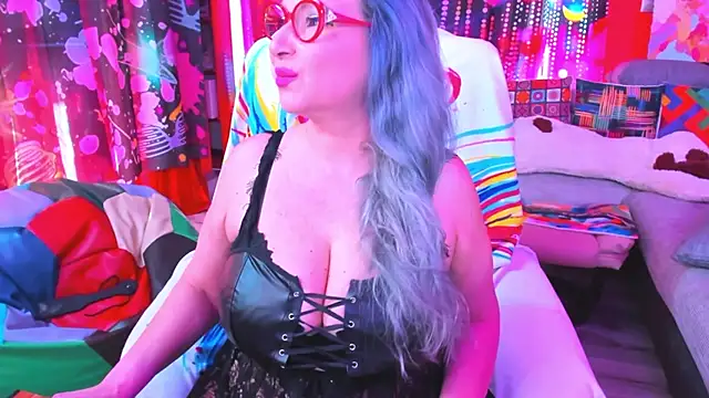 mature lisa naughty online show from 03-21-25, 01:56