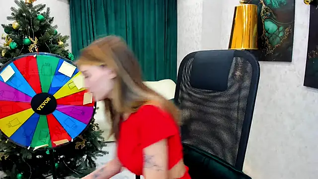 RedLipse online show from 12-25-24, 06:31