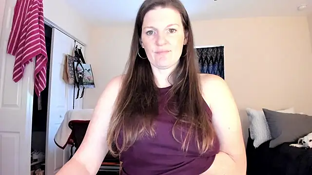 Kelly Carolina online show from 01-02-25, 06:12