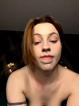 Camilla Railian online show from 11-18-25, 02:54