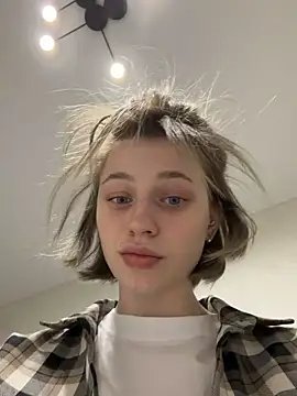 Camilla Railian online show from 04-07-26, 05:13