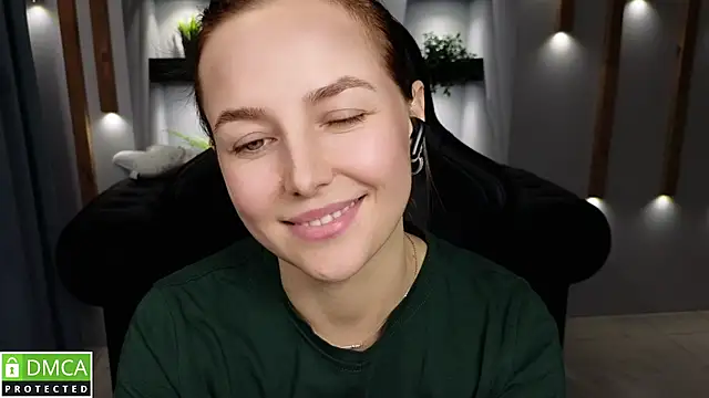 Mira Mermayd online show from 12-22-24, 07:22