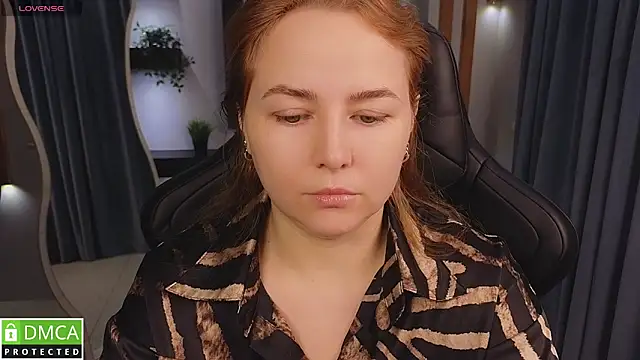 Mira Mermayd online show from 11-19-25, 01:27