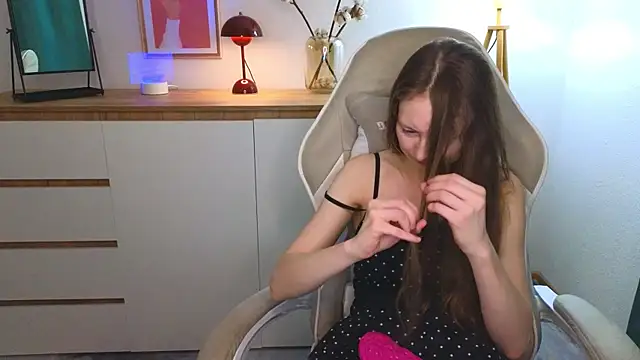 freya nilsson online show from 12-11-24, 04:09