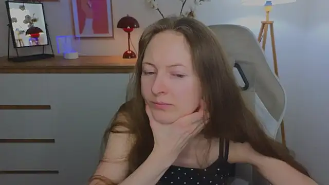 freya nilsson online show from 12-17-24, 03:39