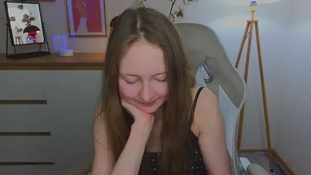 freya nilsson online show from 12-17-24, 06:42