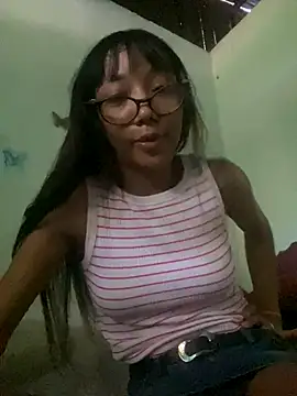 Snapshot of Karmakuro chatting on 09-24-25, 05:27 Karmakuro online show from 09-24-25, 05:27