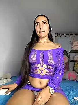 amycute  online show from 02-02-25, 11:11