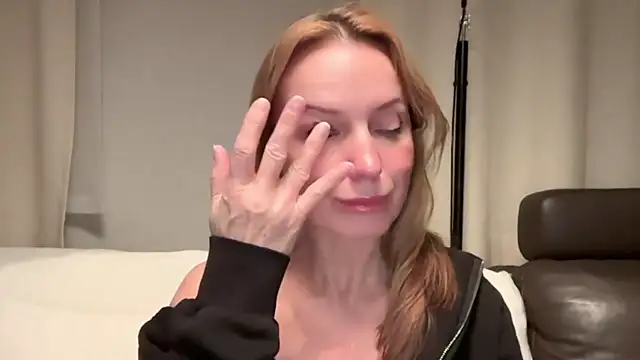 RachellAmazing online show from 01-21-25, 09:15