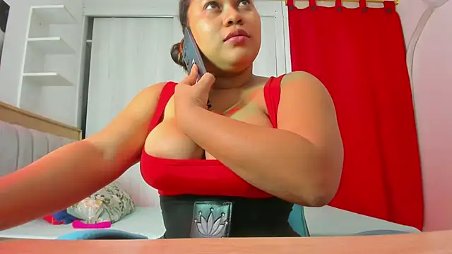 Lunastar02 online show from 01-05-26, 05:27