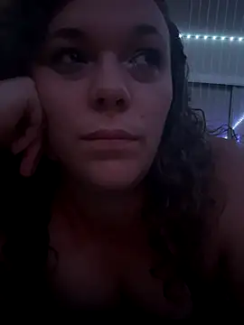 AuroraSummers online show from 10-21-25, 04:13