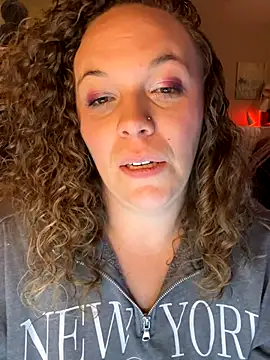 AuroraSummers online show from 10-29-25, 03:09