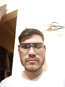 Snapshot of alex78265 chatting on 10-03-25, 05:43 alex78265 online show from 10-03-25, 05:43