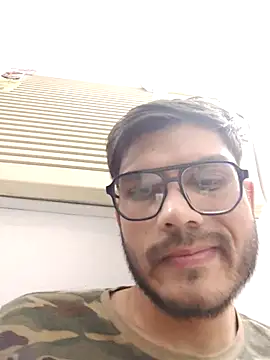 Snapshot of alex78265 chatting on 10-27-25, 06:01 alex78265 online show from 10-27-25, 06:01