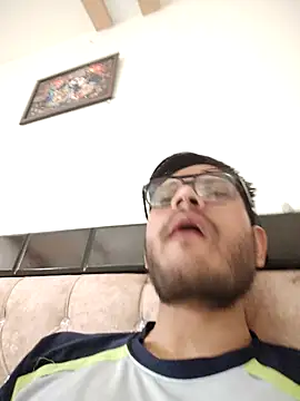 Snapshot of alex78265 chatting on 11-23-25, 11:10 alex78265 online show from 11-23-25, 11:10