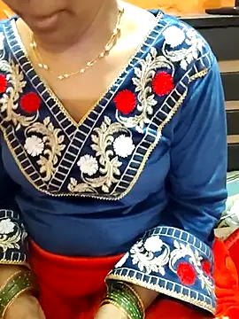 Snapshot of Diya_143 chatting on 01-17-26, 08:19 Diya 143 online show from 01-17-26, 08:19