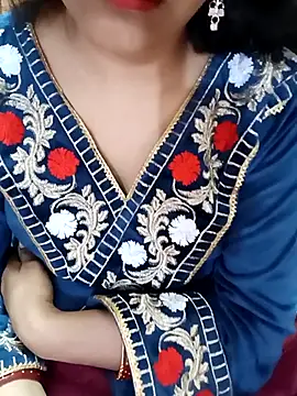 Snapshot of Diya_143 chatting on 02-03-26, 06:00 Diya 143 online show from 02-03-26, 06:00