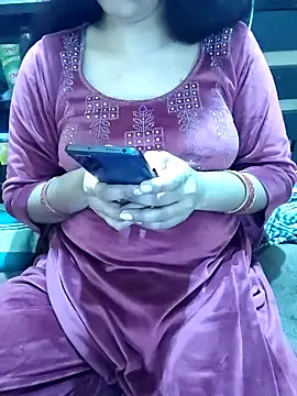 Snapshot of Diya_143 chatting on 02-07-26, 03:49 Diya 143 online show from 02-07-26, 03:49