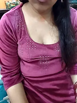 Snapshot of Diya_143 chatting on 02-26-26, 06:07 Diya 143 online show from 02-26-26, 06:07