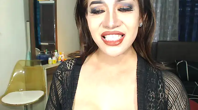 HugeKatarinaTS online show from 12-26-24, 01:51