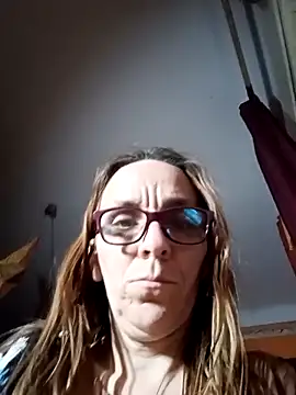 Dettybitch40 online show from 10-13-25, 04:07