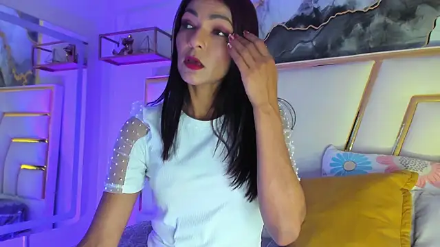 HannaPetit online show from 01-14-25, 07:21