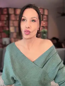 Snapshot of Fiona_Kent_ chatting on 01-26-25, 06:27 Fiona Kent online show from 01-26-25, 06:27