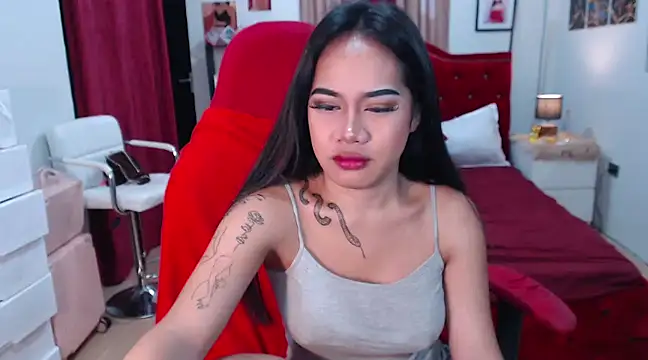 Snapshot of FrancineGarcia chatting on 02-16-25, 06:32 FrancineGarcia online show from 02-16-25, 06:32