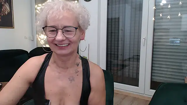 Hot Ann52 online show from 12-19-24, 06:01