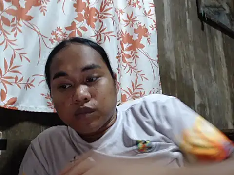 bettina love online show from 10-10-25, 04:50