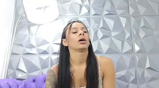 Snapshot of karlyn_angels chatting on 02-25-25, 05:15 karlyn angels online show from 02-25-25, 05:15