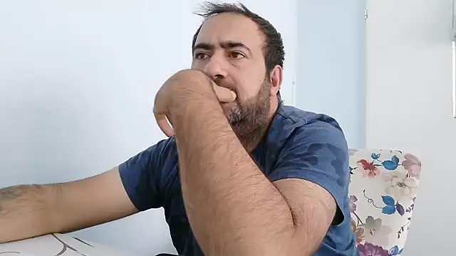 Snapshot of ZYXEL353 chatting on 11-12-25, 12:27 ZYXEL353 online show from 11-12-25, 12:27