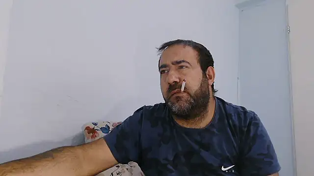 Snapshot of ZYXEL353 chatting on 11-15-25, 09:50 ZYXEL353 online show from 11-15-25, 09:50