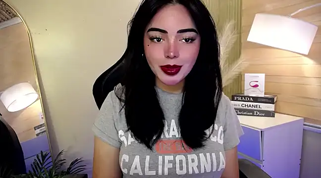 HotstuffCherrySummer online show from 12-17-24, 05:07
