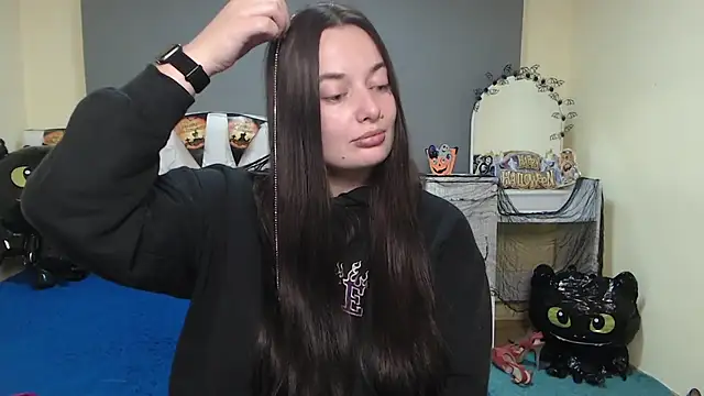 Snapshot of MilanaPrice chatting on 11-02-25, 08:06 MilanaPrice online show from 11-02-25, 08:06