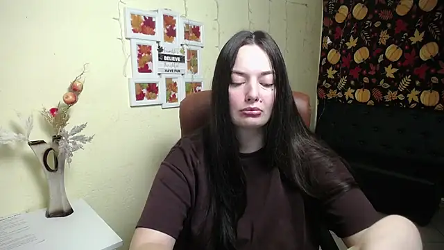 Snapshot of MilanaPrice chatting on 11-22-25, 06:23 MilanaPrice online show from 11-22-25, 06:23