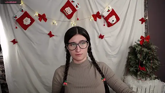 MaryEm976 online show from 12-12-24, 12:01