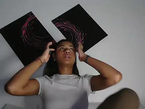 Snapshot of dark_enchantress_ chatting on 11-16-25, 02:39 dark enchantress online show from 11-16-25, 02:39