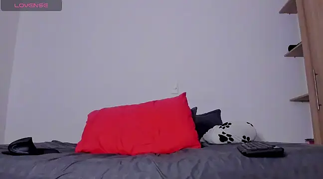 Snapshot of Cloudy_pigDude chatting on 03-04-25, 05:21 Cloudy pigDude online show from 03-04-25, 05:21